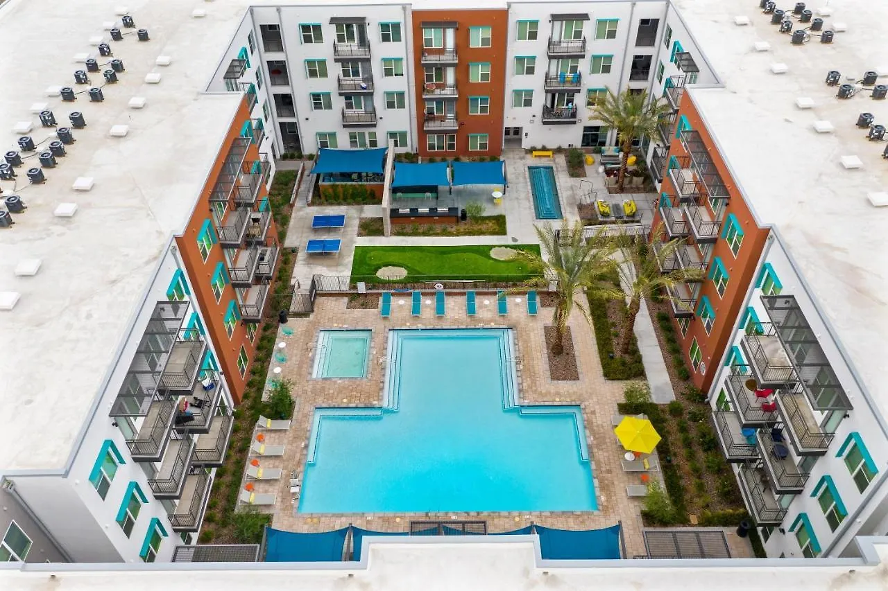 Stay Gia Modern 2 Bedroom Apartment With Swimming Pool 0*, Phoenix