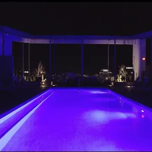 https://couples-getaway-highrise-dwntown-phx-skyline-views.scottsdalehotels.org